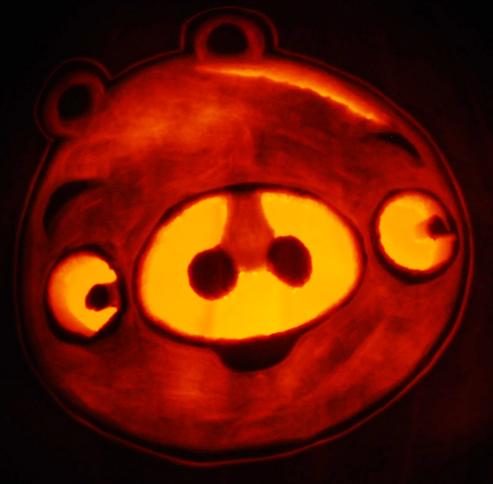 Pumpkin Carving: Angry Birds Pig - Justin