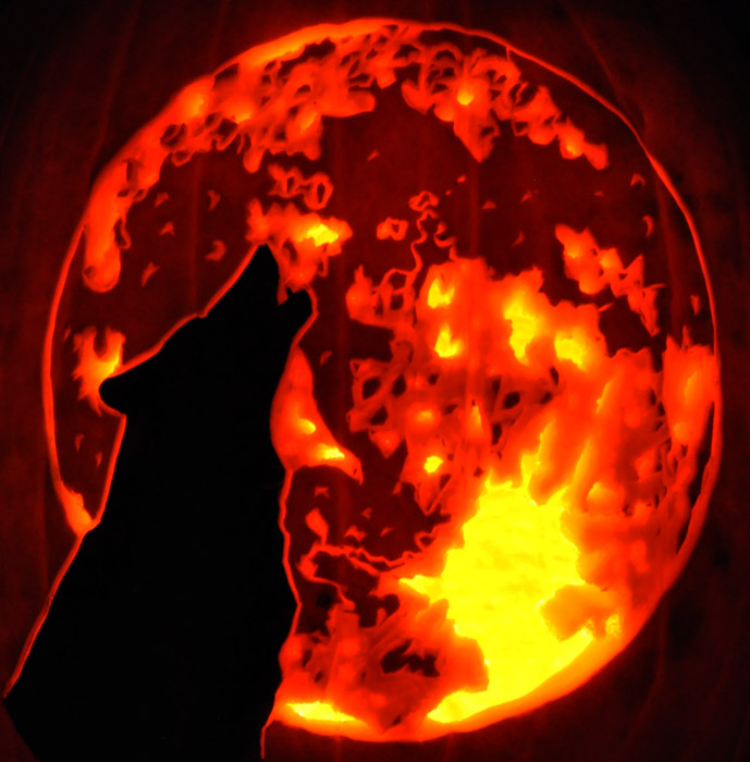 Pumpkin Carving: 4 color Wolf-Moon - Noel