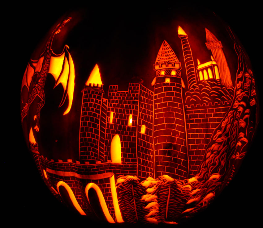 Pumpkin Carving: Dragon and Castle - Noel